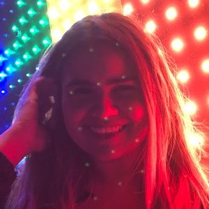 Meet your Posher, Luz